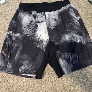 Men’s Lululemon shorts